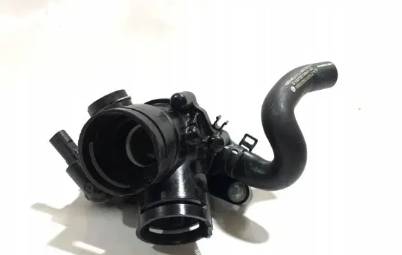 Mercedes-Benz C W205 Thermostat housing A2742001382