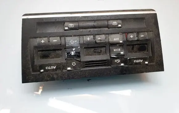 Audi A4 S4 B6 8E 8H Climate control unit 8E0820043 0033494