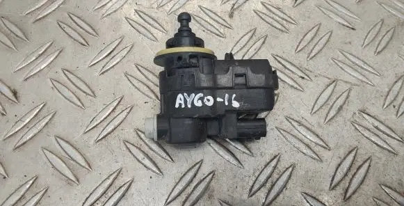 Headlight level adjustment motor