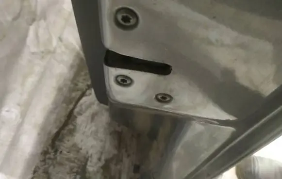 Mitsubishi Colt Front door lock