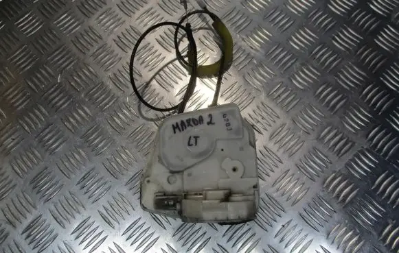Mazda 2 Rear door lock