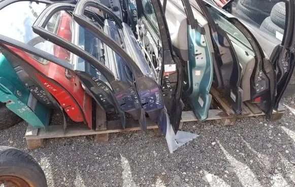 Mazda Xedos 6 Front door