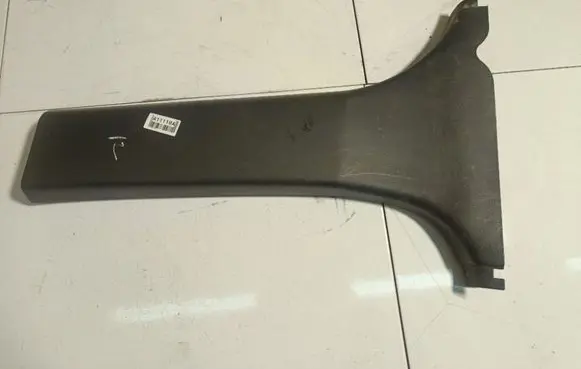 Toyota Yaris (B) pillar trim (top) 620400D080