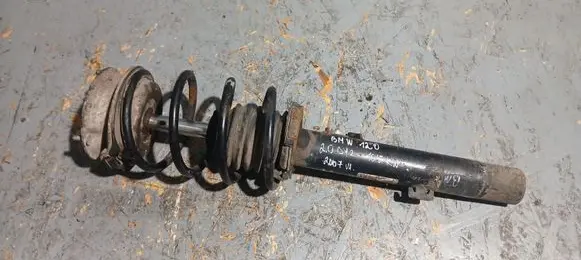 BMW 1 E81 E87 Front shock absorber with coil spring 824903001417