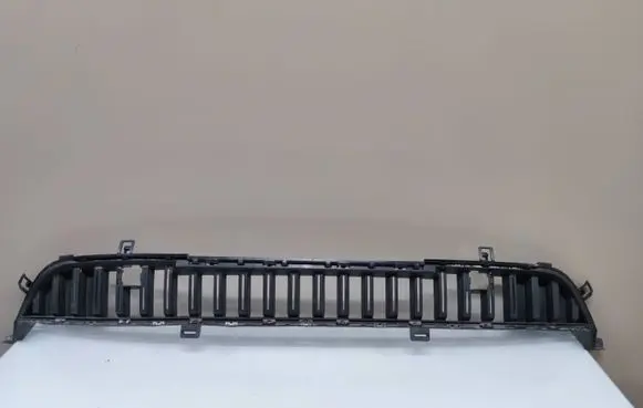 Renault Austral Front bumper lower grill 620263625R