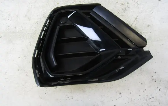 Audi Q3 F3 Front bumper lower grill 83A807682D