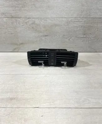 Dash center air vent grill