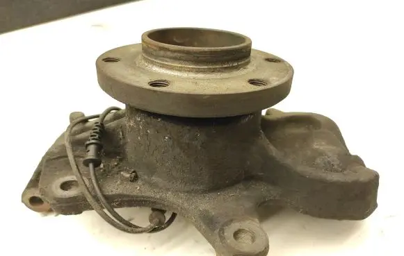 Mercedes-Benz Sprinter W906 Front wheel hub A906332 A9065403917