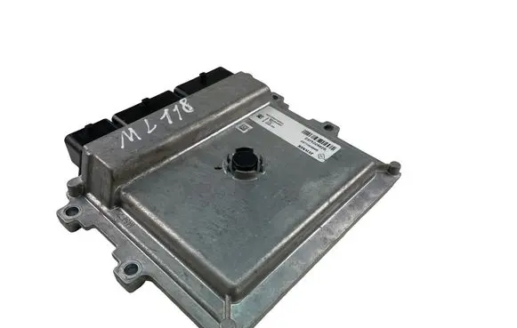Renault Clio IV Engine control unit/module 237102982S 237105499R