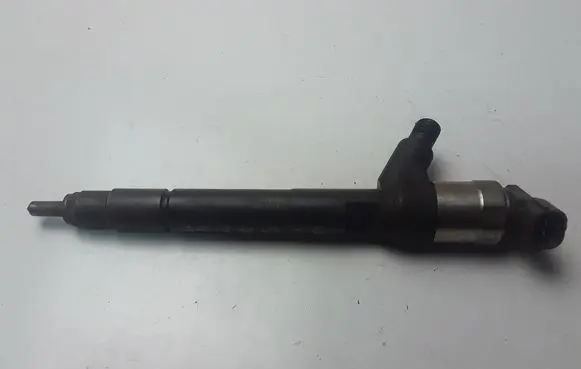 Opel Astra K Fuel injector 55578075