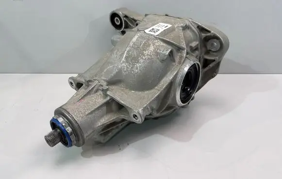 BMW X6M G06 F96 Front differential 8849915