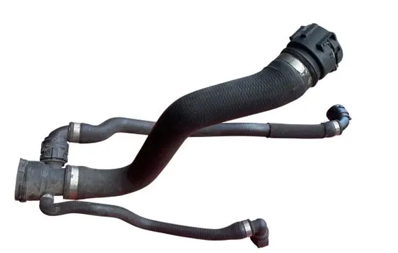 Engine coolant pipe/hose
