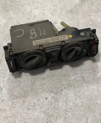 Mercedes-Benz E W210 Climate control unit 2108303185