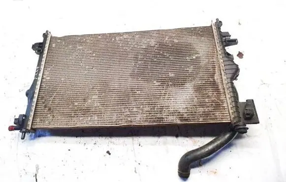 Opel Insignia A Coolant radiator 13241725