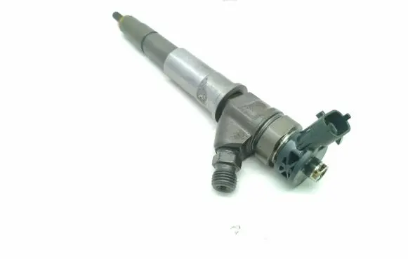 Nissan X-Trail T32 Fuel injector 0445110728