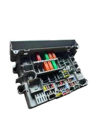 BMW 1 E81 E87 Fuse box set 10688710