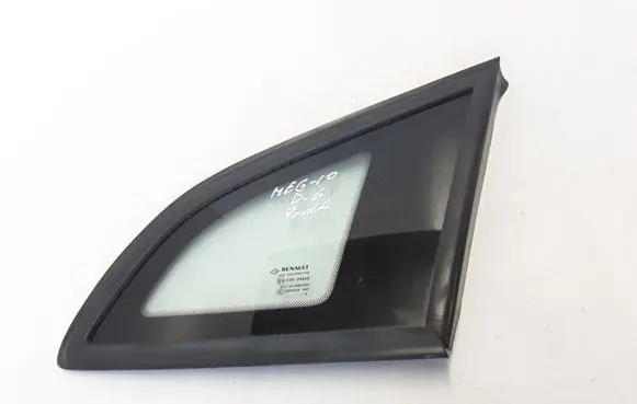 Renault Megane III Rear side window 833060008R