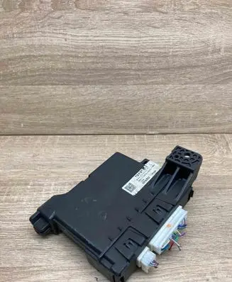 Toyota Auris E180 Other control units/modules 8865002D70 MB1778004450 WITHPLUG