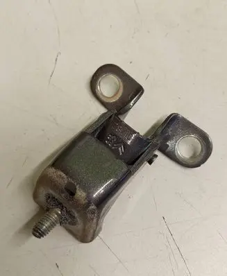 Citroen DS4 Tailgate/trunk/boot hinge 573420 841098
