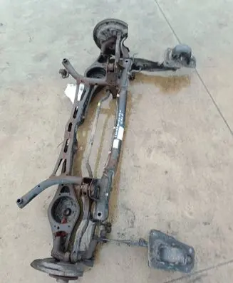 Volkswagen Touran II Rear subframe 