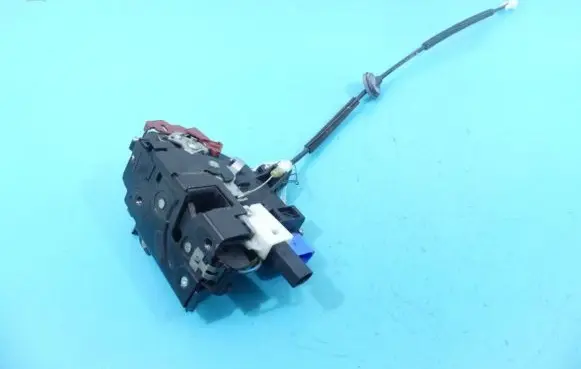Porsche Cayenne (9PA) Front door lock 3D1837015AC IMPRK1114694