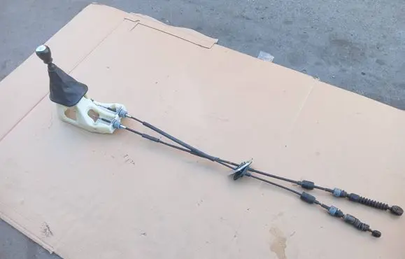 Hyundai ix35 Gear shift cable bracket 