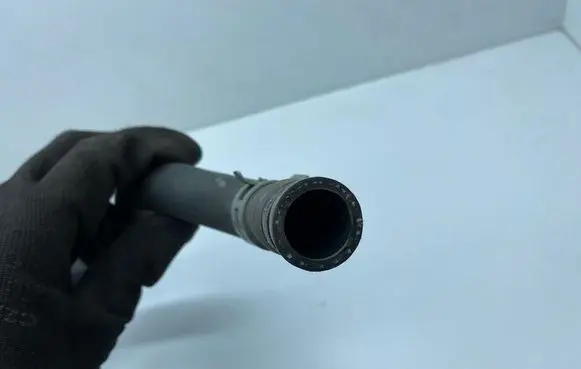 Subaru Forester SK Engine coolant pipe/hose 