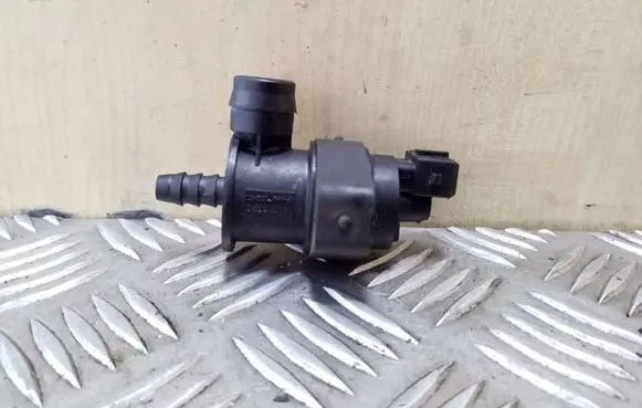 Opel Astra J Turbo solenoid valve 13110331