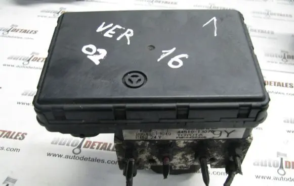 Toyota Corolla Verso E121 ABS Pump 44510-13070