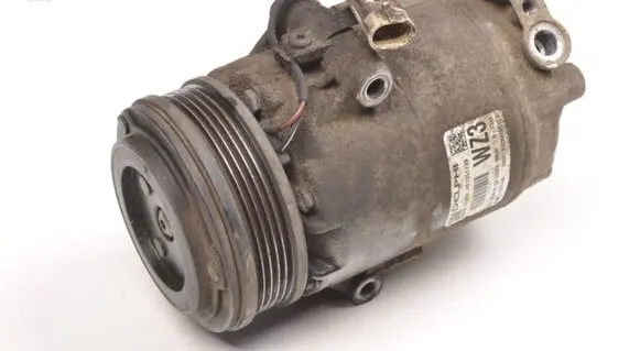 Opel Meriva A Air conditioning (A/C) compressor (pump) 13297440