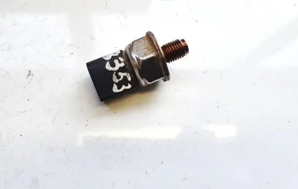 Land Rover Discovery 3 - LR3 Fuel pressure sensor 0716445441 55pp19-01