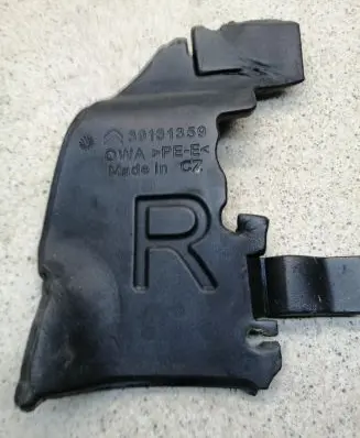 Citroen C3 Aircross Fender foam support/seal 39131359