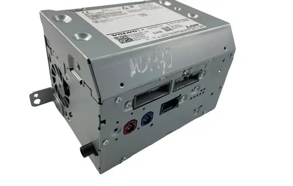 Volvo XC40 Radio/CD/DVD/GPS head unit 32343492AA