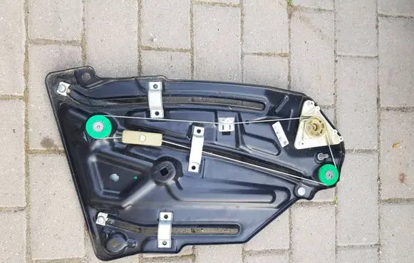 Volkswagen Eos Rear window lifting mechanism without motor 1Q0839402B