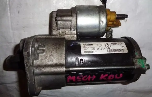 Renault Captur Starter motor 233006508R