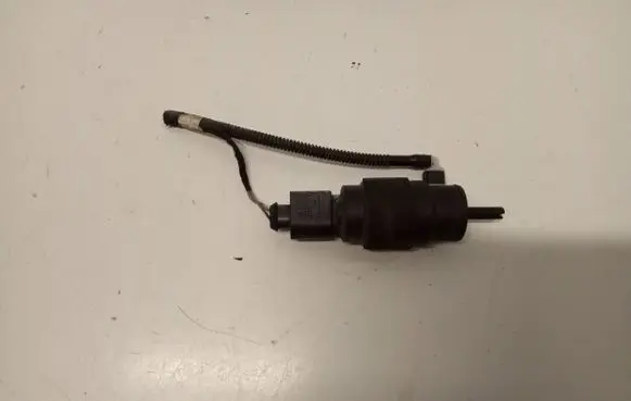 Audi A4 S4 B8 8K Windscreen/windshield washer pump 8k5955647