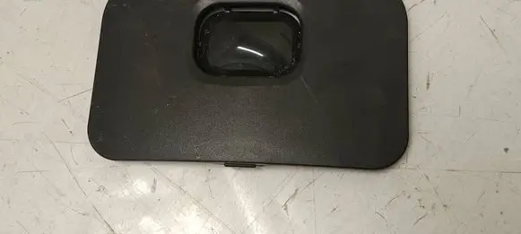 Land Rover Discovery Sport Cover in windowsill 