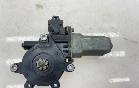 Subaru Outback Front door window regulator motor