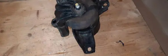 Hyundai Tucson JM Engine mount vacuum valve 5454