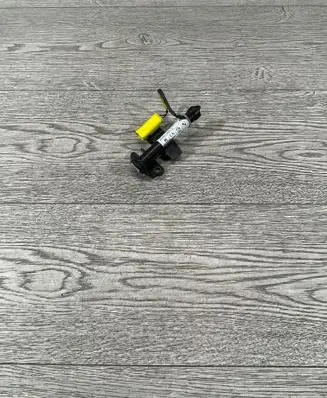 BMW 5 G30 G31 G38 Bonnet Pedestrian Airbag Actuator 7435798 58RP1000095 806P1004817