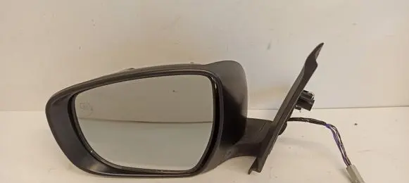 Suzuki Swift III Front door electric wing mirror