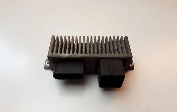 Nissan Qashqai Glow plug pre-heat relay 271206395R