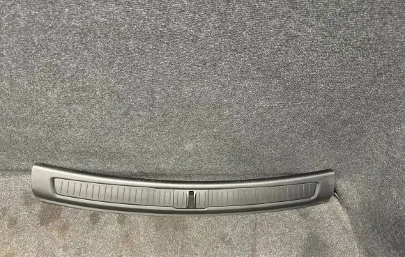 Jeep Grand Cherokee WL Trunk/boot sill cover protection 6XP27TX7AD 6xp27trmad WL75LFG