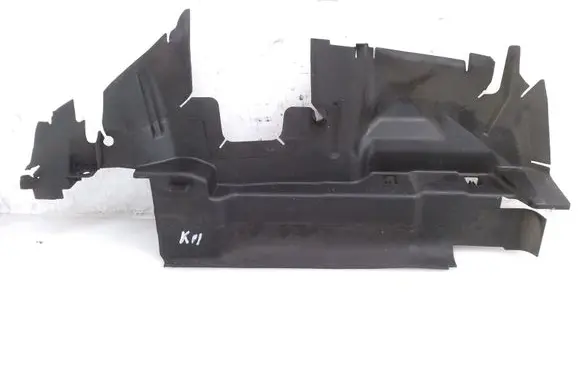 Volkswagen Golf VIII Intercooler air guide/duct channel 5H0121283A