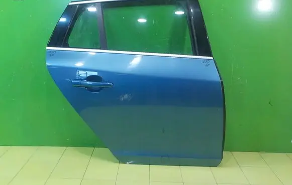 Volvo V60 Rear door PRAWE
