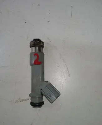 Toyota Aygo AB40 Fuel injector 2325000830