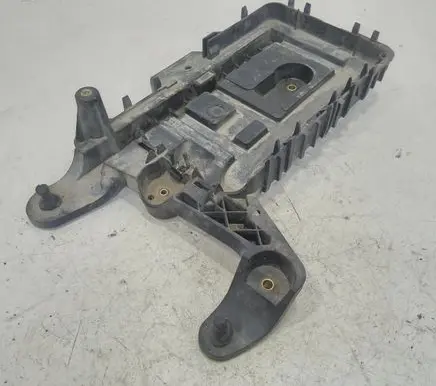 Skoda Octavia Mk2 (1Z) Battery tray 1K0915333