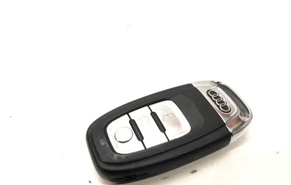 Audi A5 8T 8F Ignition key/card 8T0959754K