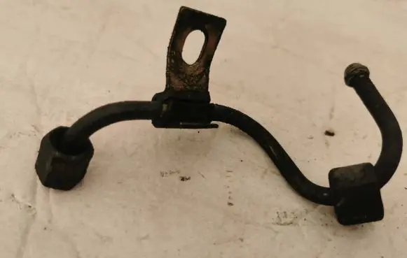 Volvo S40 Fuel main line pipe