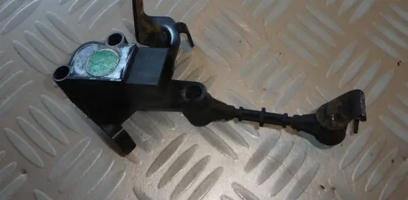 Rear air suspension level height sensor